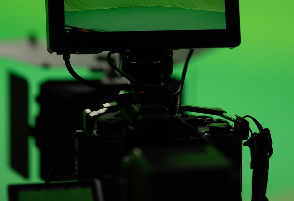 Công ty sản xuất video âm nhạc thu âm lồng tiếng